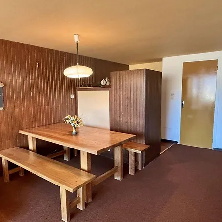 Apartment 6 Pers, 52m², Skis Aux Pieds, Parking, Alpe D'huez - Fr-1-405-364 *